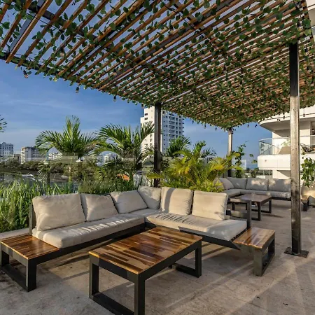 Apartsuite In Apartahotel Cartagena